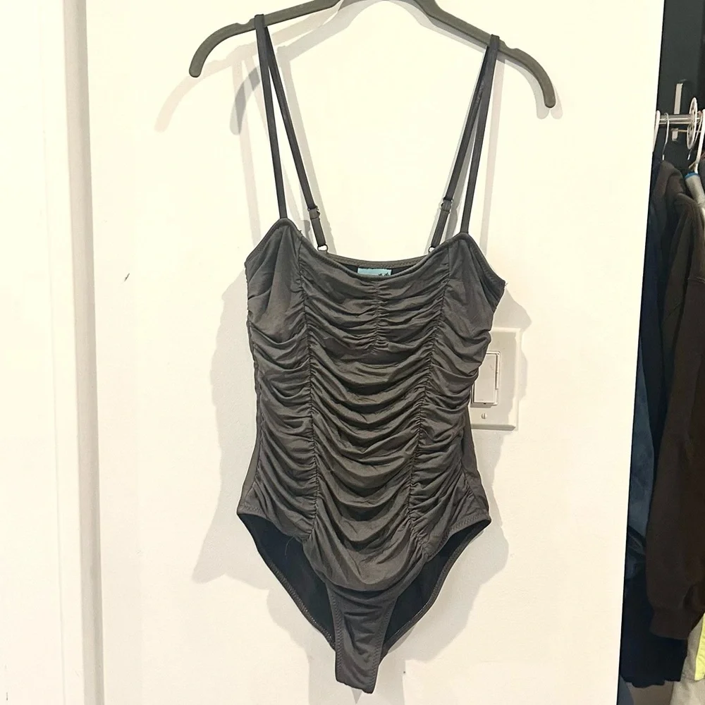 Letarde Maui Hawaii Slate Gray Ruched One Piece Swimsuit Size Large